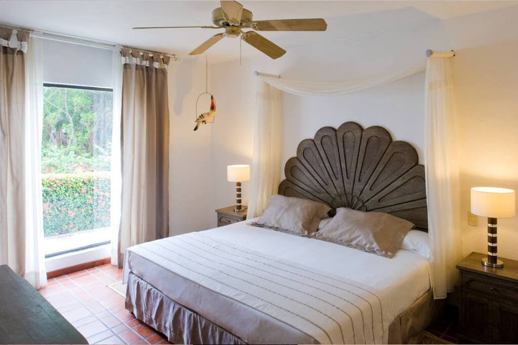 vamar-vallarta-all-inclusive-marina-and-beach-resort-puerto-vallarta-mexico-1-br-villa-suite-01_9249