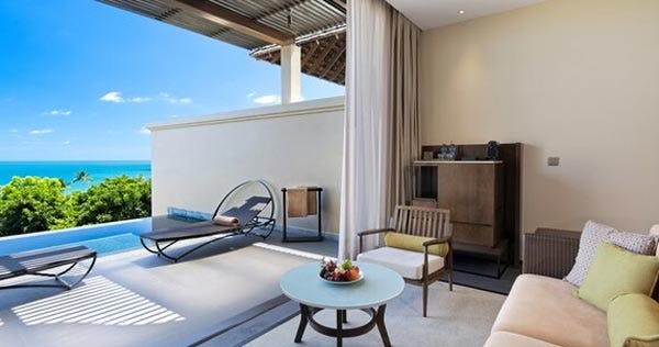 vana-belle-a-luxury-collection-resort-premium-ocean-pool-one-bedroom-suite-02_6767