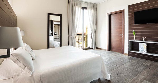 varignana-palace-resort-spa-standard-room-01_11452