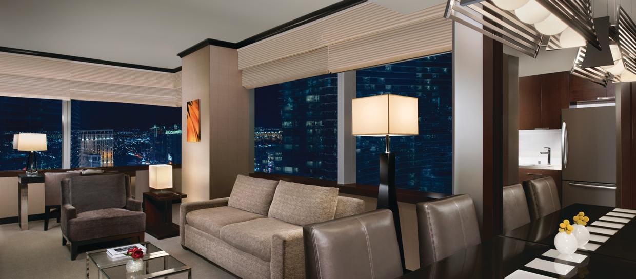 Executive Corner Suite