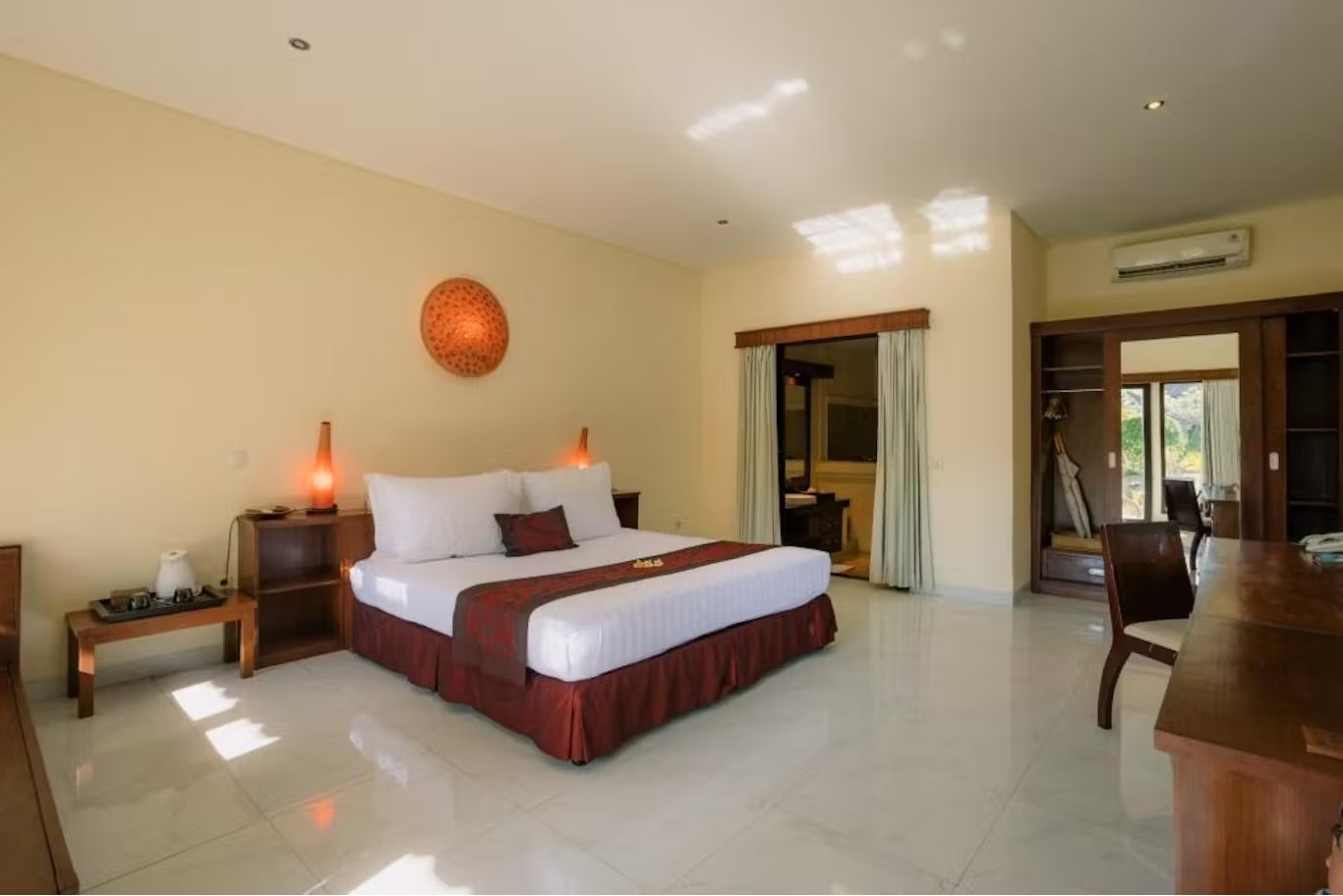 vila-ombak-lombok-deluxe-ombak-room-02_13220