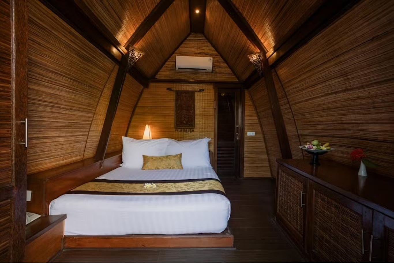 vila-ombak-lombok-traditional-lumbung-03_13220