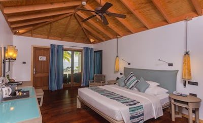 Jacuzzi Beach Villas