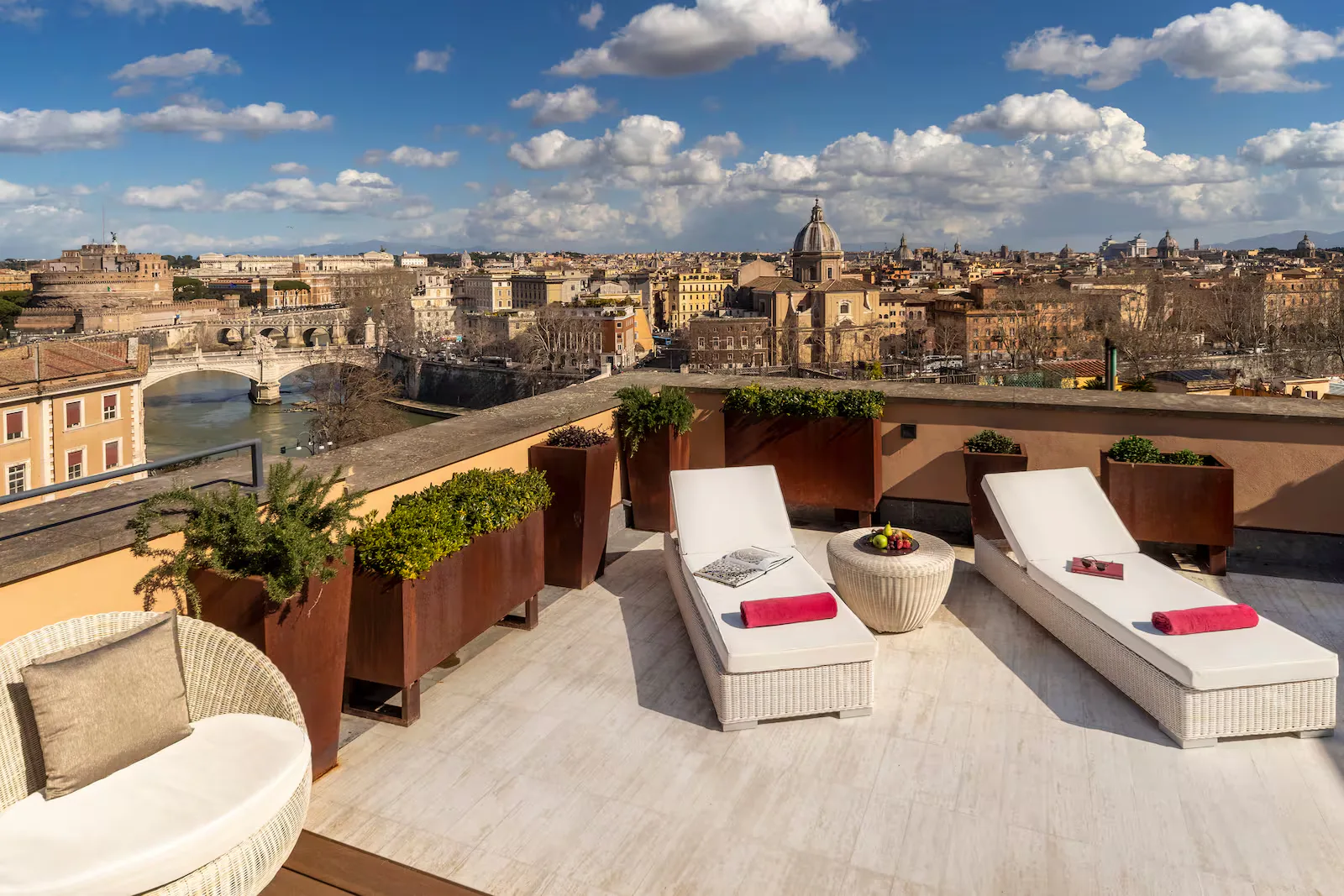 villa-agrippina-gran-melia-rome-italy-panoramic-suite-01_13367