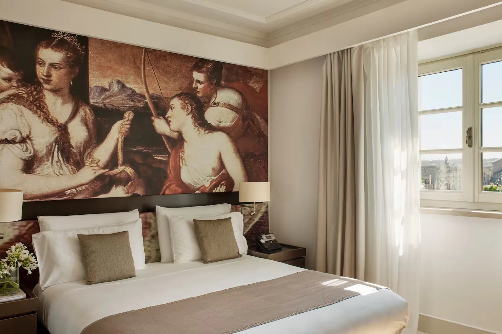 villa-agrippina-gran-melia-rome-italy-river-suite-01_13367