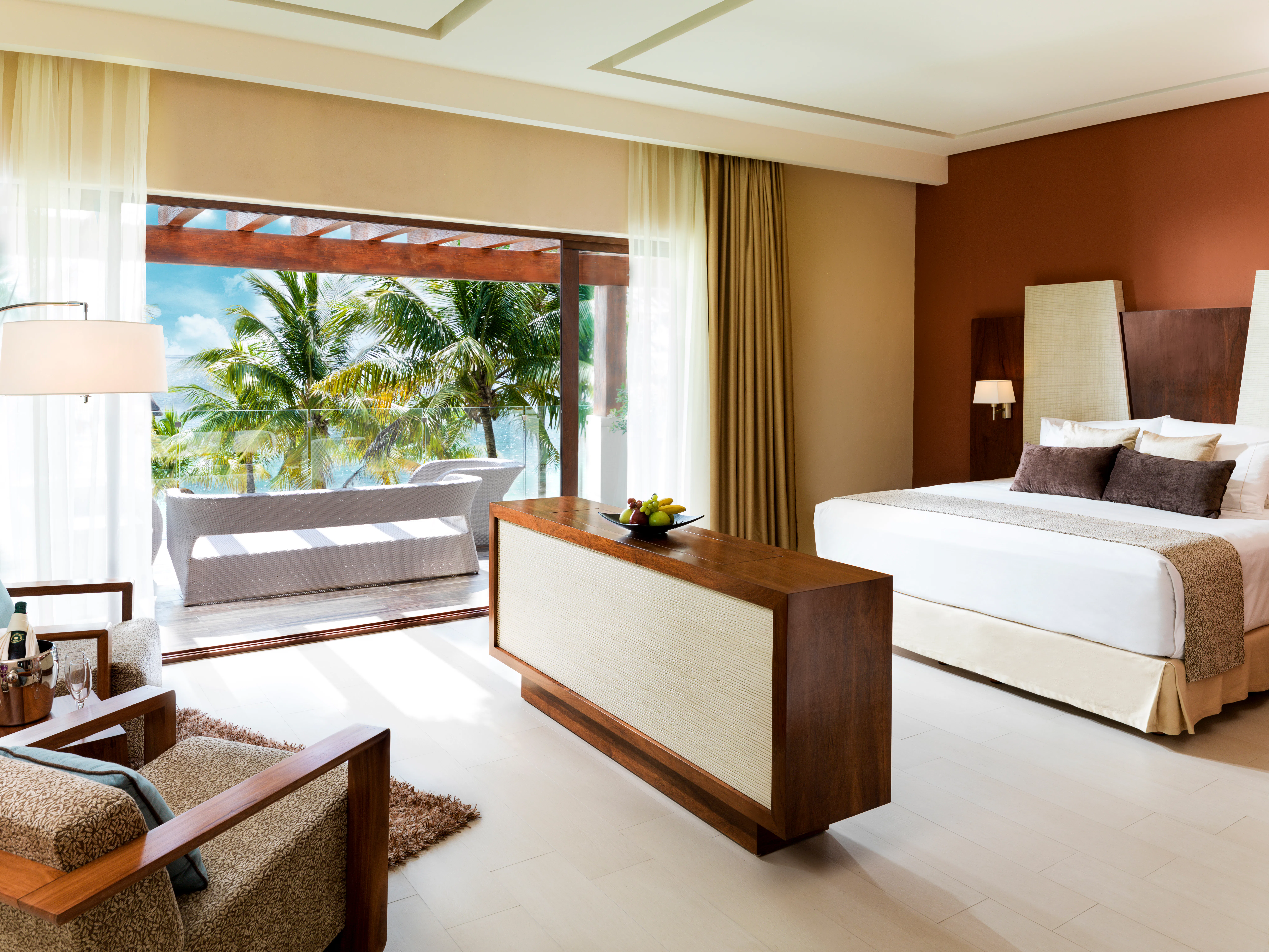 villa-esmeralda-riviera-maya-master-bedroom_13475