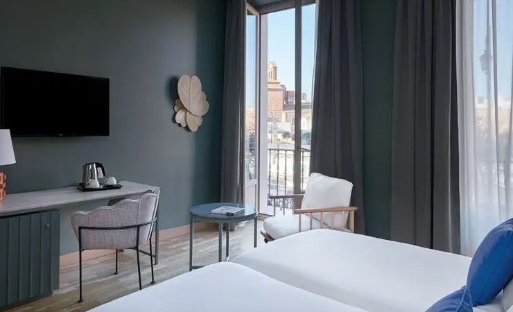 PREMIUM DOUBLE ROOM WITH BALCONY