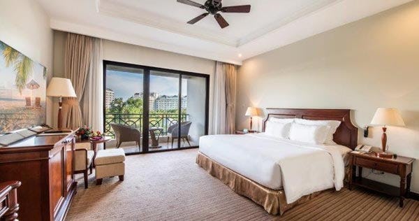 vinpearl-resort-and-spa-phu-quoc-vietnam-deluxe-garden-view-double-bed_12449