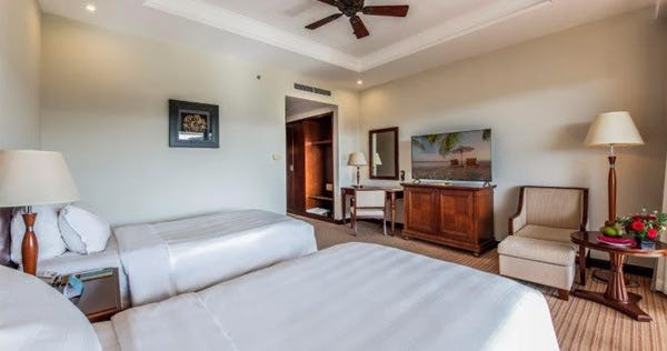 vinpearl-resort-and-spa-phu-quoc-vietnam-deluxe-garden-view-twin-beds-01_12449