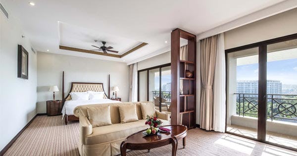 vinpearl-resort-and-spa-phu-quoc-vietnam-junior-suite-garden-view-double-bed-01_12449