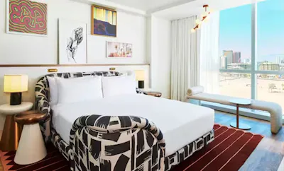 RUBY KING CHAMBER SUITE