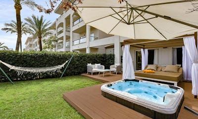 Garden Apartment With Mini Pool