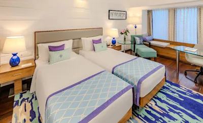 Premium Room City View Twin Bed