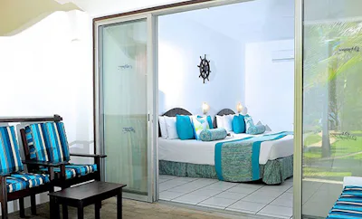 TRIPLE SUPERIOR GARDEN VIEW CABIN