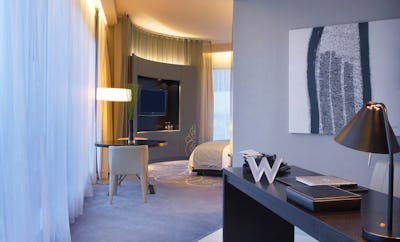 Cool Corner Suite City