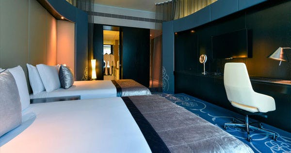 w-doha-hotel-and-residences-spectacular-room-01_8361