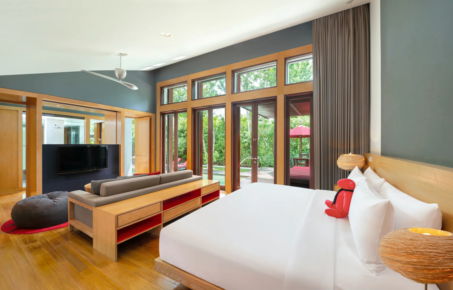 w-koh-samui-thailand-premier-beachfron-pool-villa-02_13690