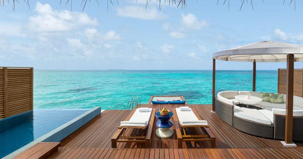 w-maldives-spectacular-overwater-villa-03_11307