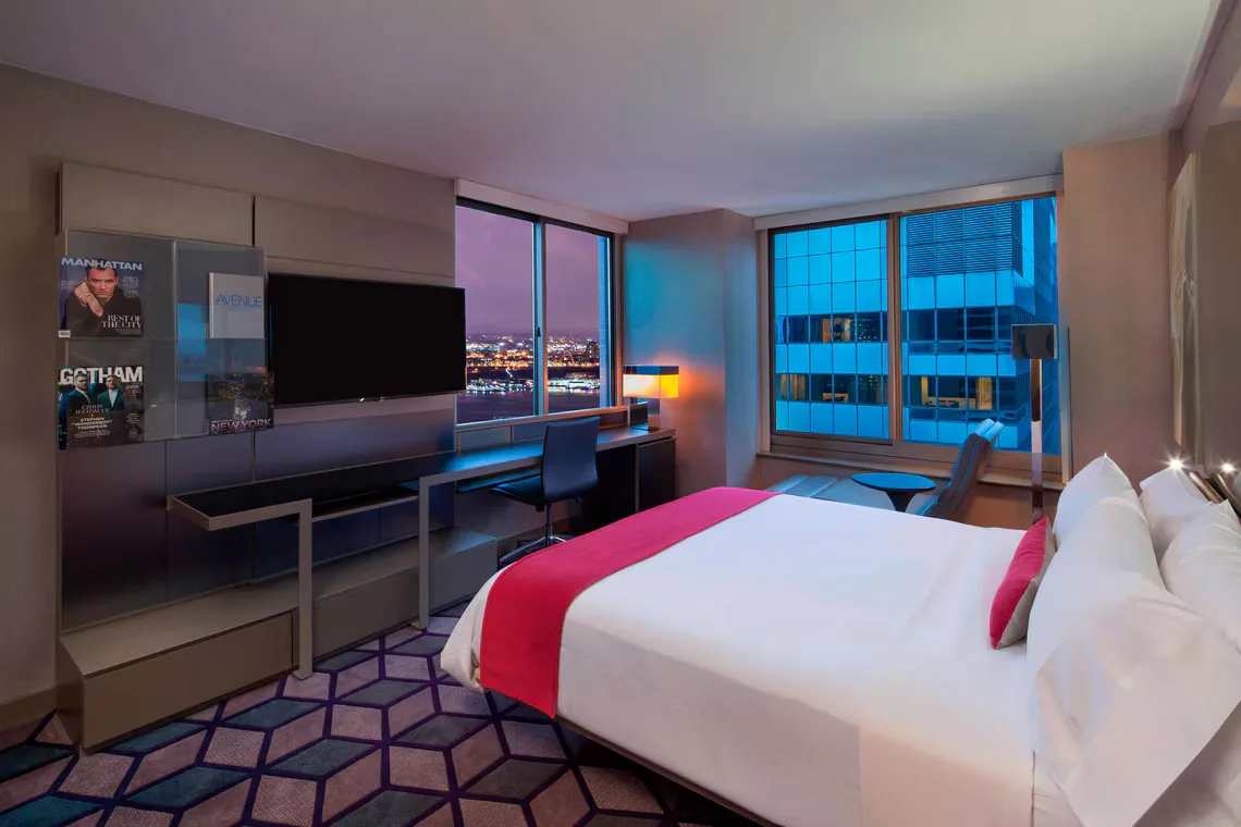 w-new-york-times-square-guest-room_3464