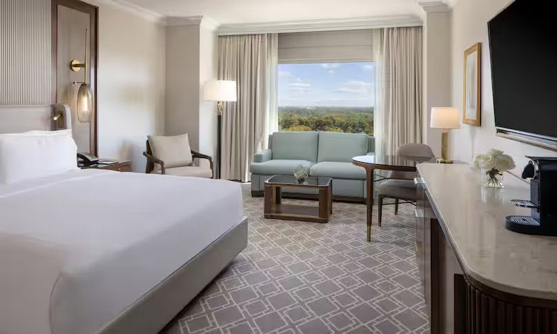 Deluxe Room - 1 King Bed