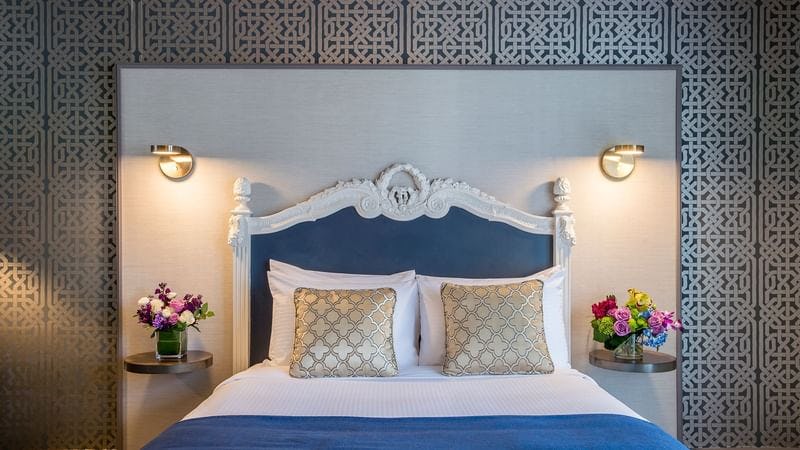 Accessible Executive Front Suite