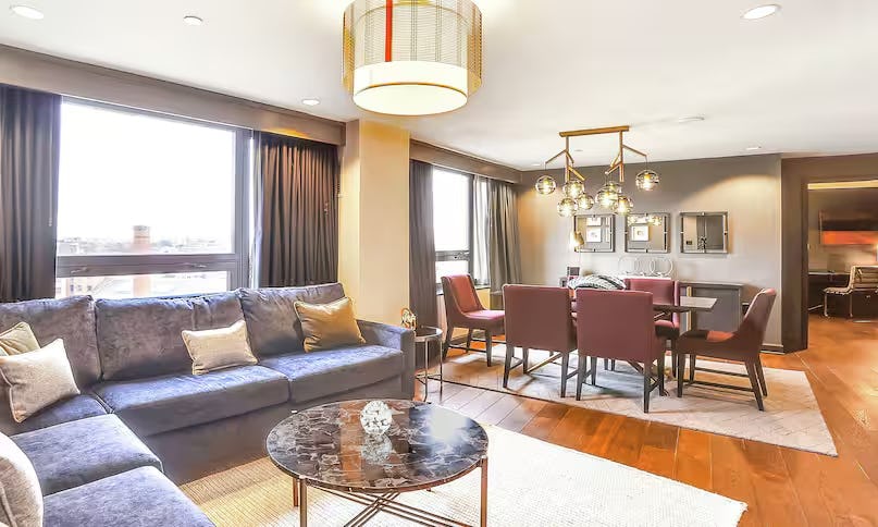 Chief of State Suite 1 King Bed