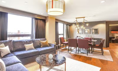 Chief of State Suite 1 King Bed