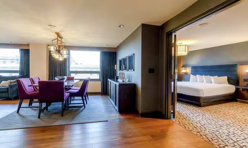 Chief of State Suite 1 King Bed