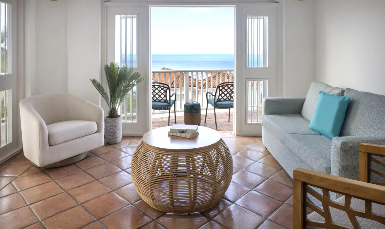 windjammer-landing-resort-and-residences-st-lucia-hilltop-four-bedroom-villa-with-pool-01_12431