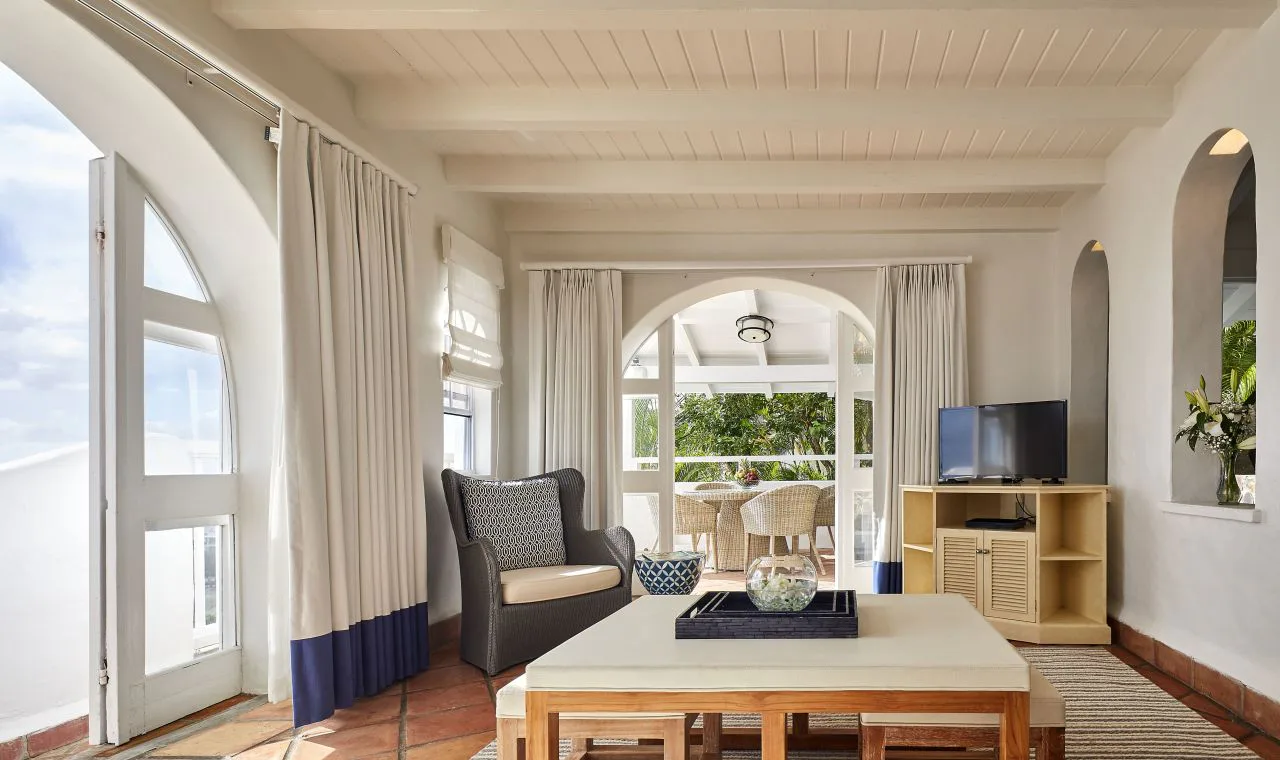 windjammer-landing-resort-and-residences-st-lucia-hilltop-three-bedroom-villa-with-pool-01_12431