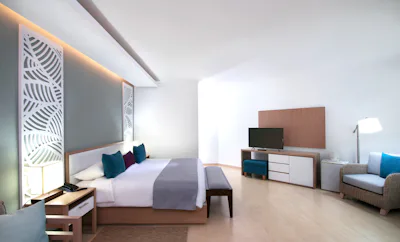 Premium Junior Suite Garden View King