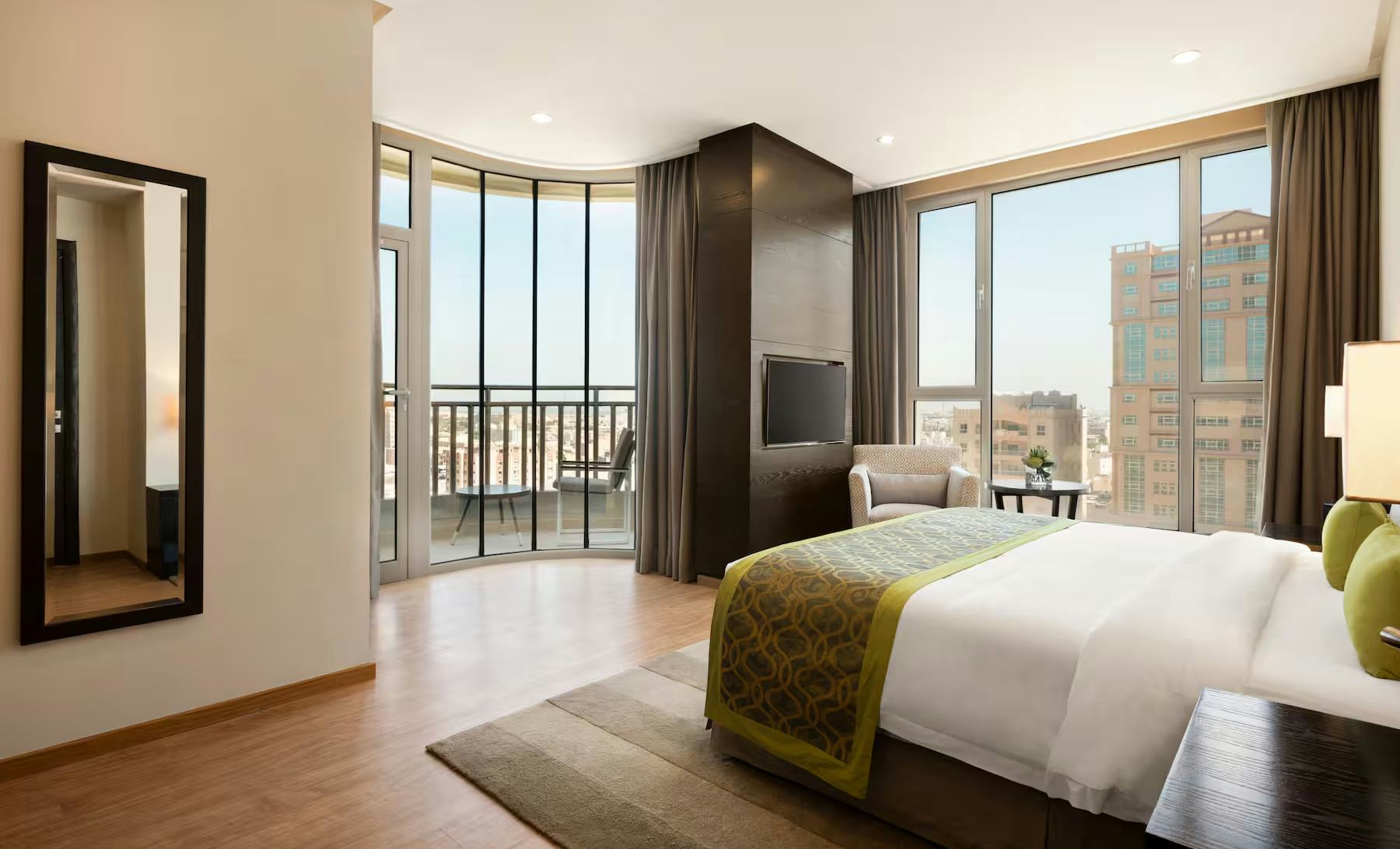 wyndham-garden-manama-bahrain-3-bedroom-apartment-with-club-lounge-access-smoking_9986