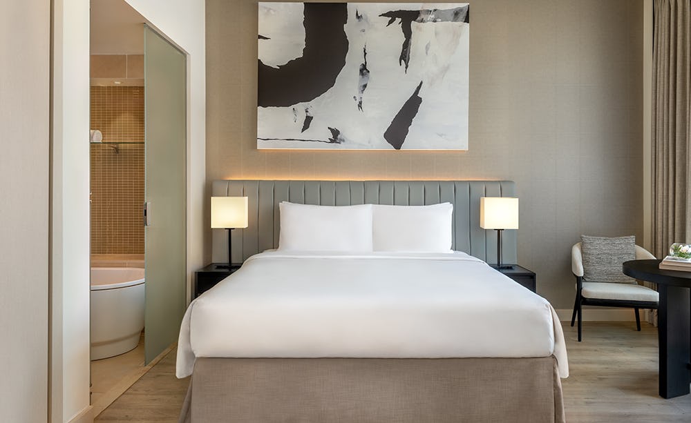 yas-plaza-marina-abu-dhabi-one-bedroom-suite_2132