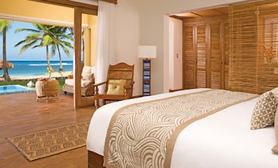 Junior Suite Deluxe Ocean Front