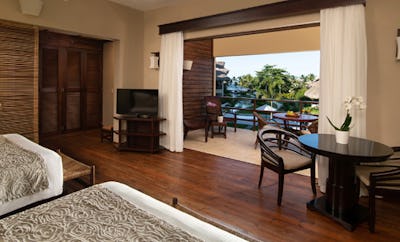 Junior Suite Pool View